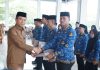 Bupati Konsel Serahkan SK PNS, CPNS Lulusan IPDN, dan Teken Perjanjian Kerja PPPK Tahap II