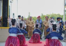 Tarian Mondotambe Sambut Group 5 Kopassus di Rujab Bupati Konawe Selatan