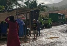 Kecewa, Warga Desa Wawatu Konsel Tutup Jalan Hauling PT Manunggal Prima Utama